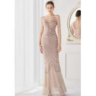 Elegantna večerna obleka brez naramnic z zlatimi sijočimi bleščicami  Quella