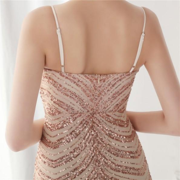 Elegantna večerna obleka brez naramnic z zlatimi sijočimi bleščicami  Quella