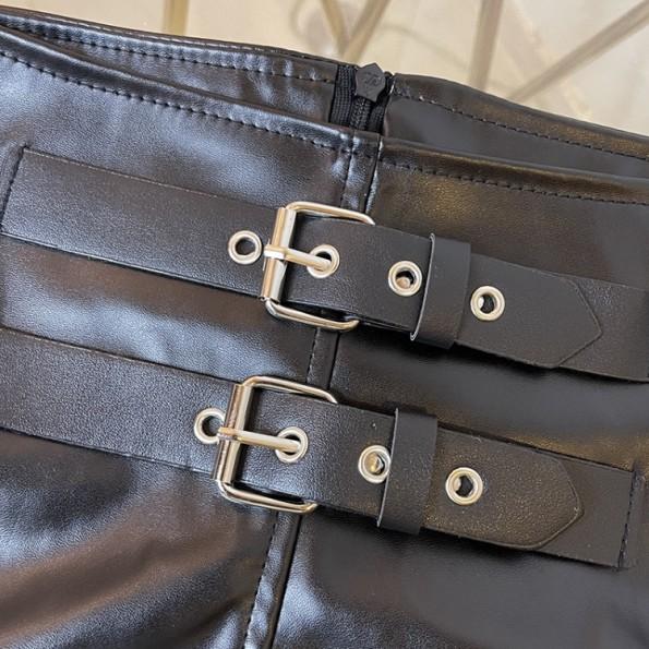 Erotično spodnje perilo iz usnja Damma