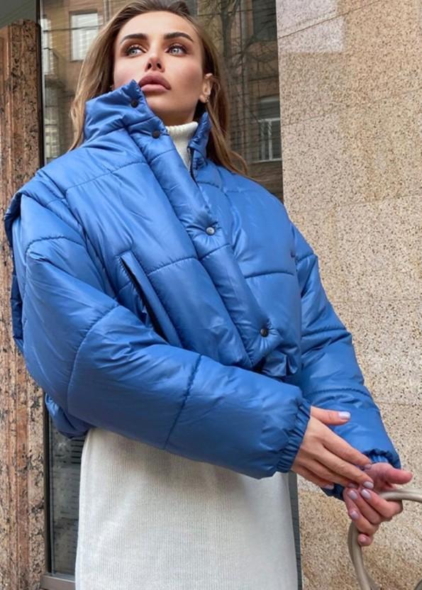 Kratka modra bunda z modrim ovratnikom in s snemljivimi rokavi Iris