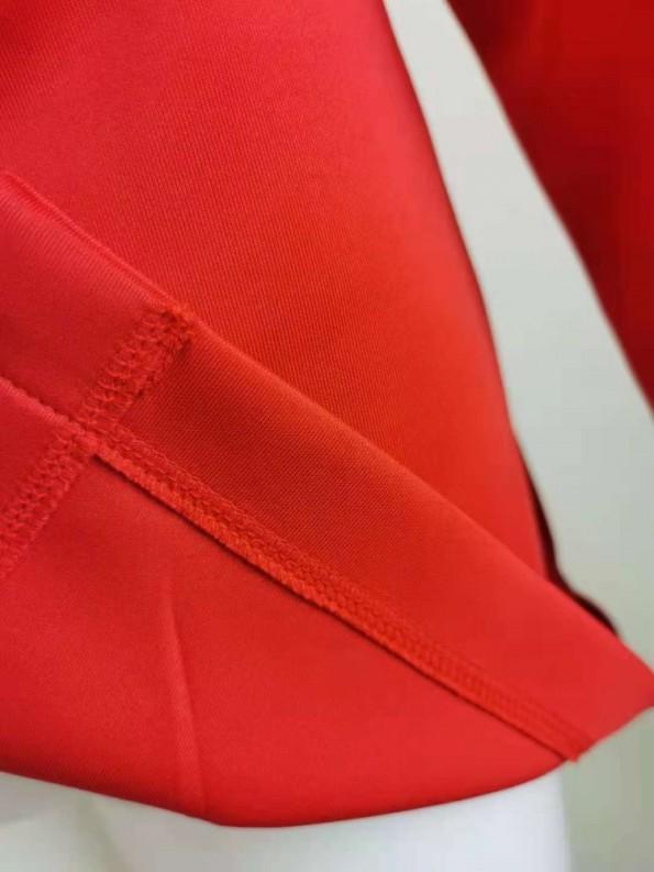 Rdeči suknjič s polnimi rokavi in z V-izrezom Elle