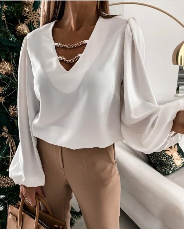 Elegantna bela bluza z dolgimi rokavi in prsno verigico Tea