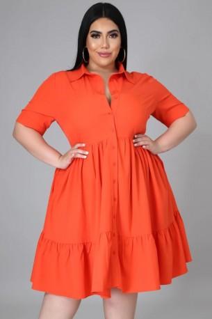 Oranžna drsalna obleka za močnejše postave Inna