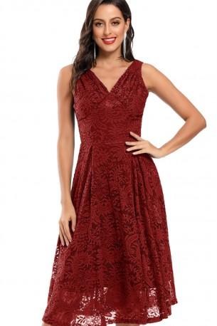 Poletna poročna obleka za družico z rdečimi čipkami brez rokavov z V-izrezom Risa