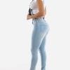 svetlo modre raztrgane denim hlače z naramnicami Iris